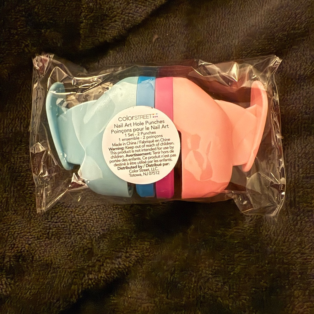 Color Street nail punchers (2 pk)